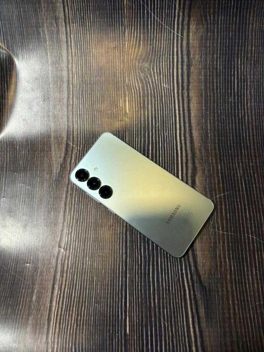 Samsung Galaxy S25, 128GB,(г Семей, Валиханова 100/1)ЛОТ 909582