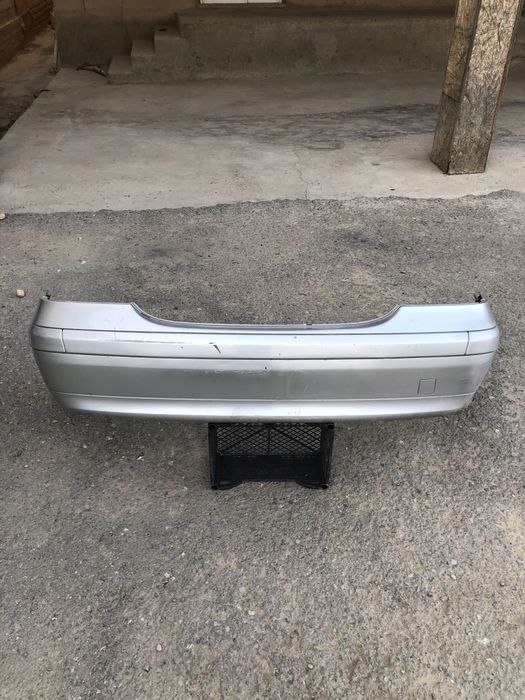 Задний бампер на w203 мерседес.