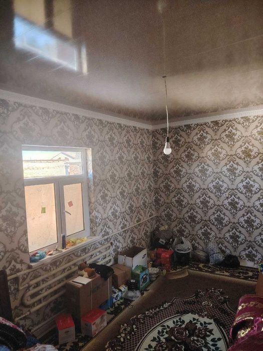 Yangi zarafshon uy sotiladi