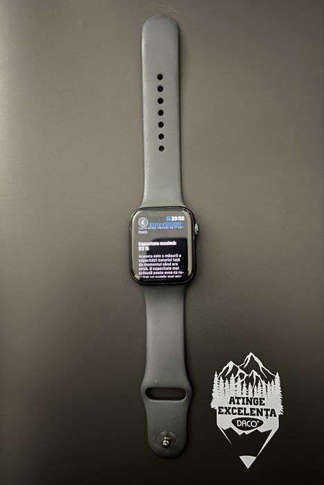 Apple Watch SE 44mm (2024)