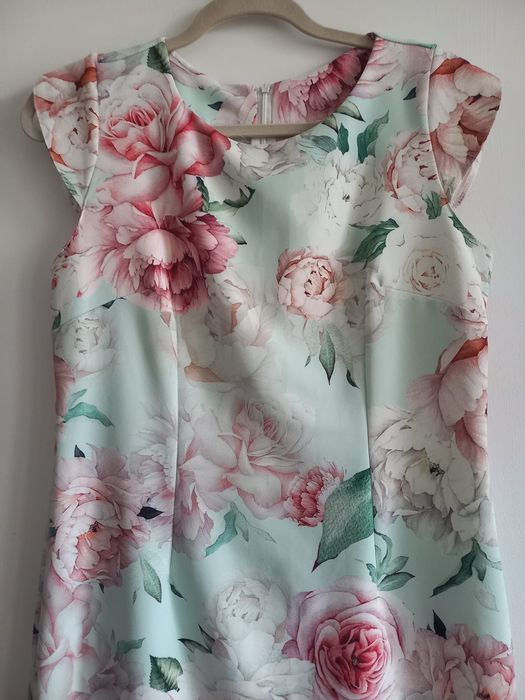 Rochie midi marimea M-L sau 42-44 noua fara eticheta