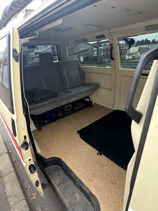 VW T4 2.5, an 2003, camper/6 locuri