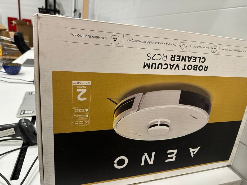 Робот пылесос , моющий