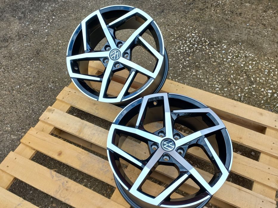 18.Vw Golf GTD GTi Passat Tiguan Seat Škoda 8j et50 Чисто Нови.