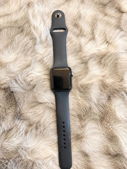 Apple Watch Series 3 GPS 38mm Midnight + оригинално зарядно