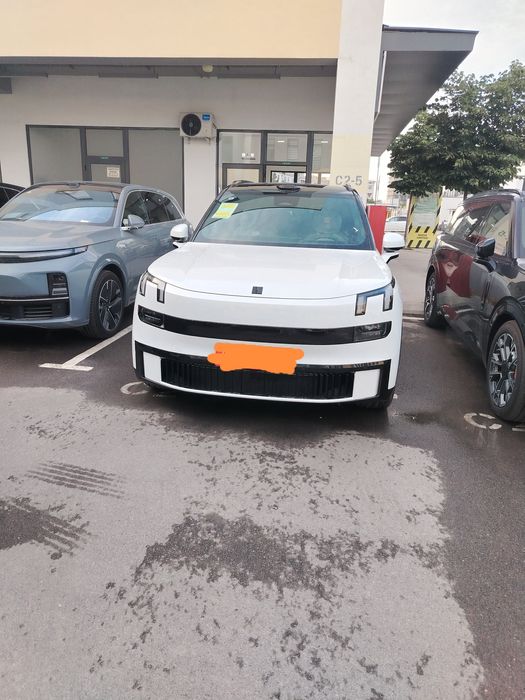 Lynk-Co 900 Hybrid 1350 km Li9 ni QOTILI. Zeekr zavodidan chiqadi.