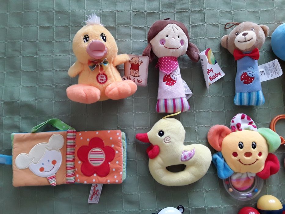 Бебешки дрънкалки играчки