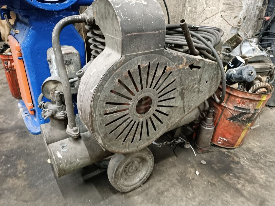 Компрессор гаражный со-7б