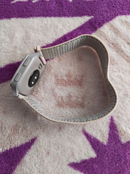 Vând smartwatch Garmin Venu SQ