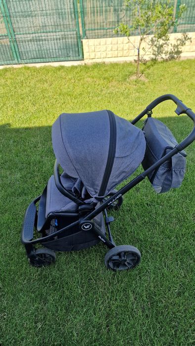 Vând cărucior Muuvo Quick 3in 1