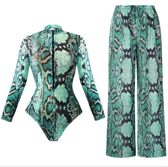 Купальники слитные