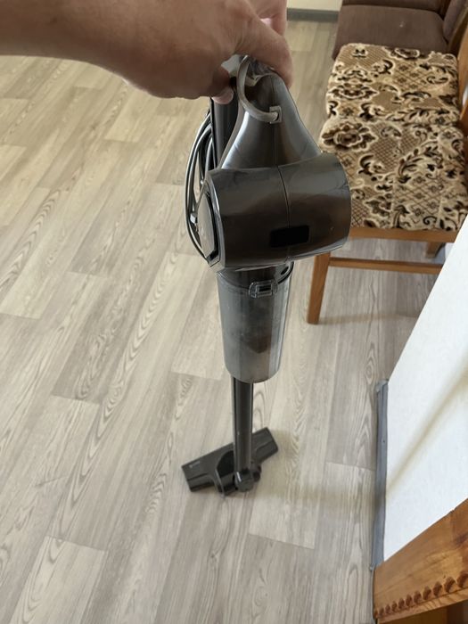 Продам пылесос Deerma DX700S серый