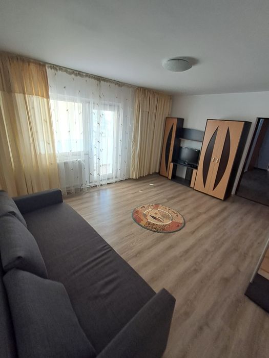 Inchiriere apartament  2 camere decomandate