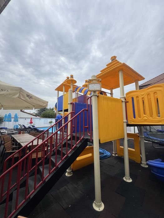 Loc de joaca de exterior