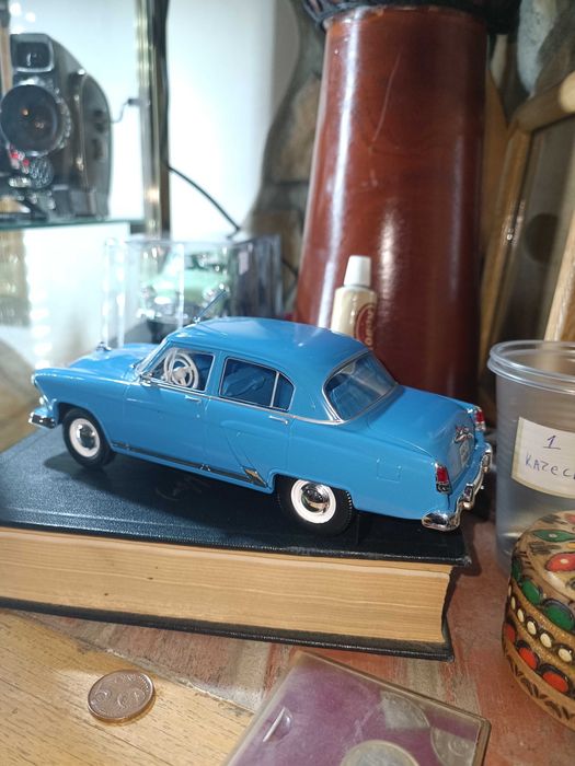 ВОЛГА ВАРШАВА 1:24 Чайка газ Gaz 13 - 1:18 мащаб и други