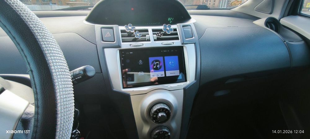 кола Tayota Yaris 2007