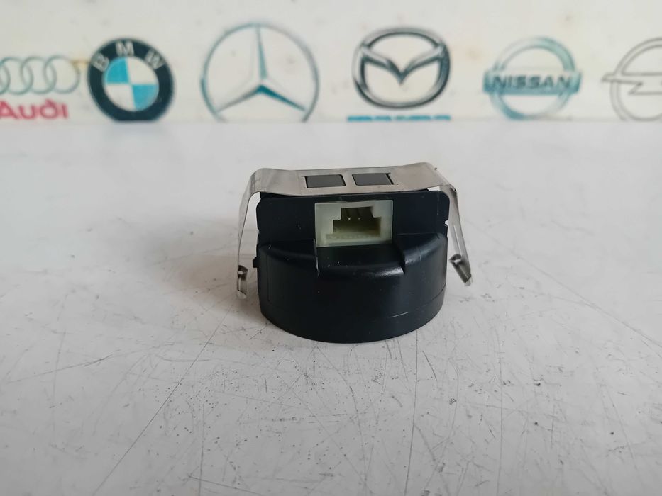 Senzor Lumini Mercedes C Class W204 E Class W212 Cod A2048708826