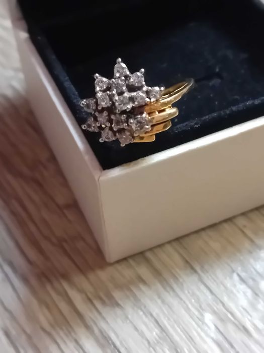 Старинен златен пръстен с естествени диаманти/злато 18 карата