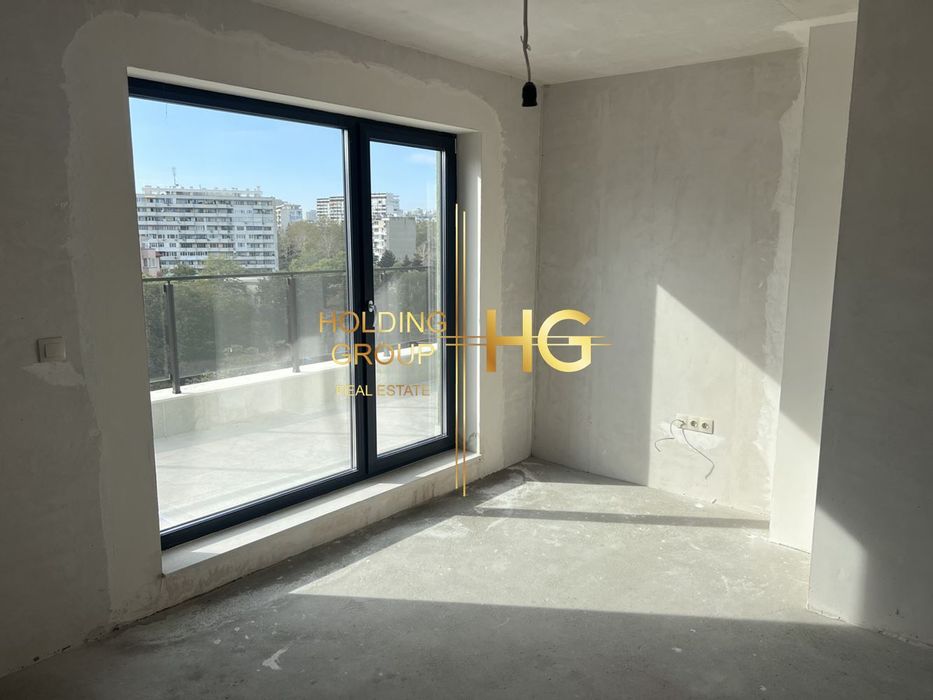 Продава се Тристаен апартамент в Варна, Чайка - 122 кв.м за 2132 €/кв.м - Снимка #4