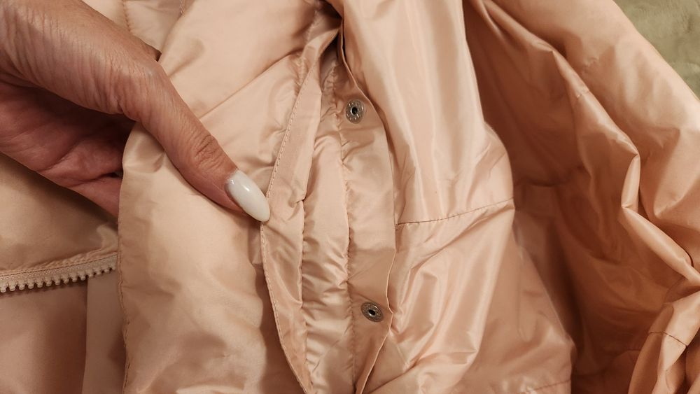 Грейка Guess и яке AVIN