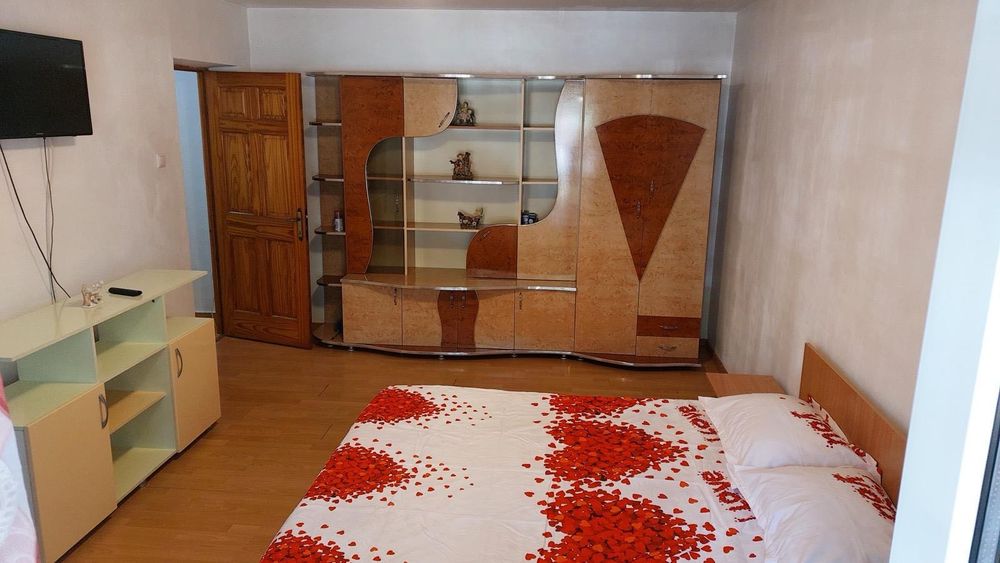 Garsoniera de închiriat