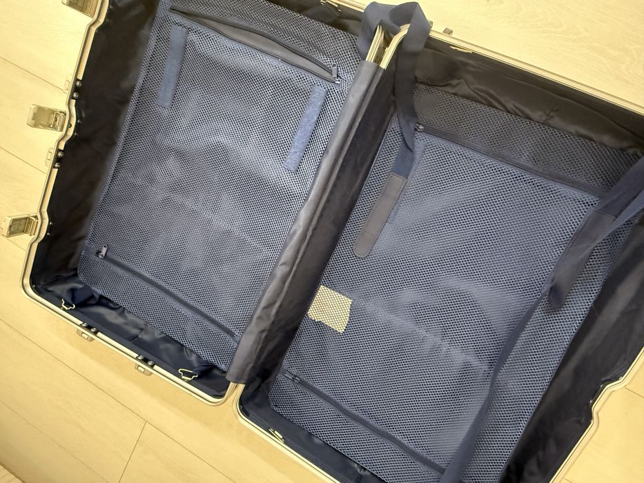 Чемодан алюминиевый