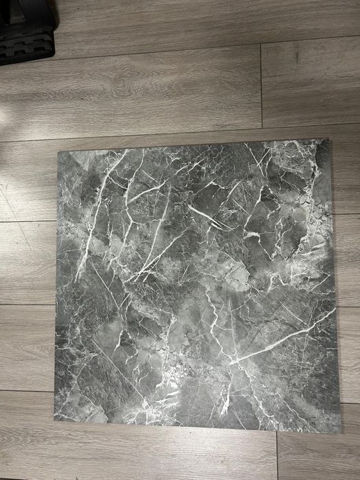 Продам кафелей/керамогранитов