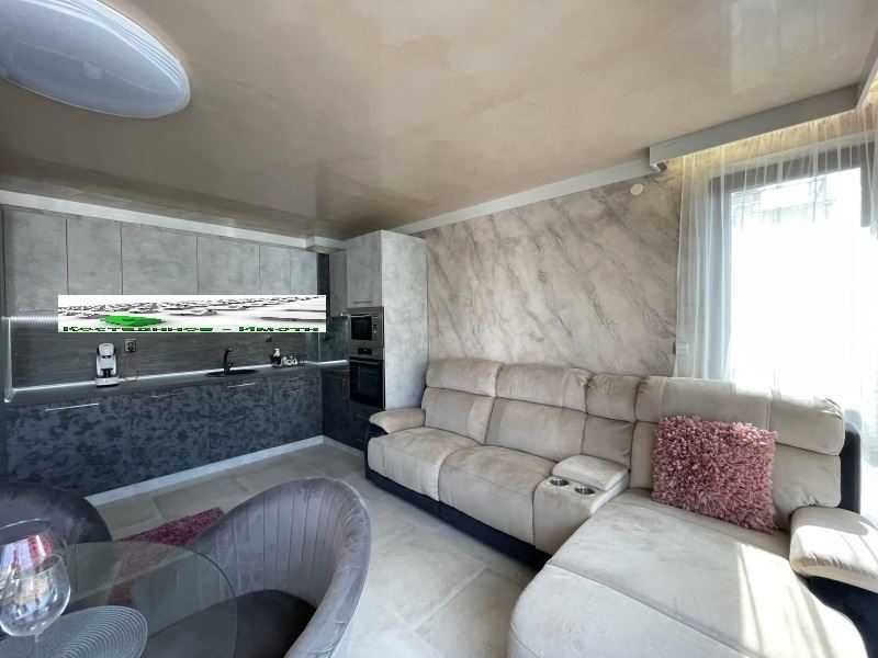 Продава се Двустаен апартамент в Пловдив, Младежки Хълм - 72 кв.м за 2556 €/кв.м - Снимка #1