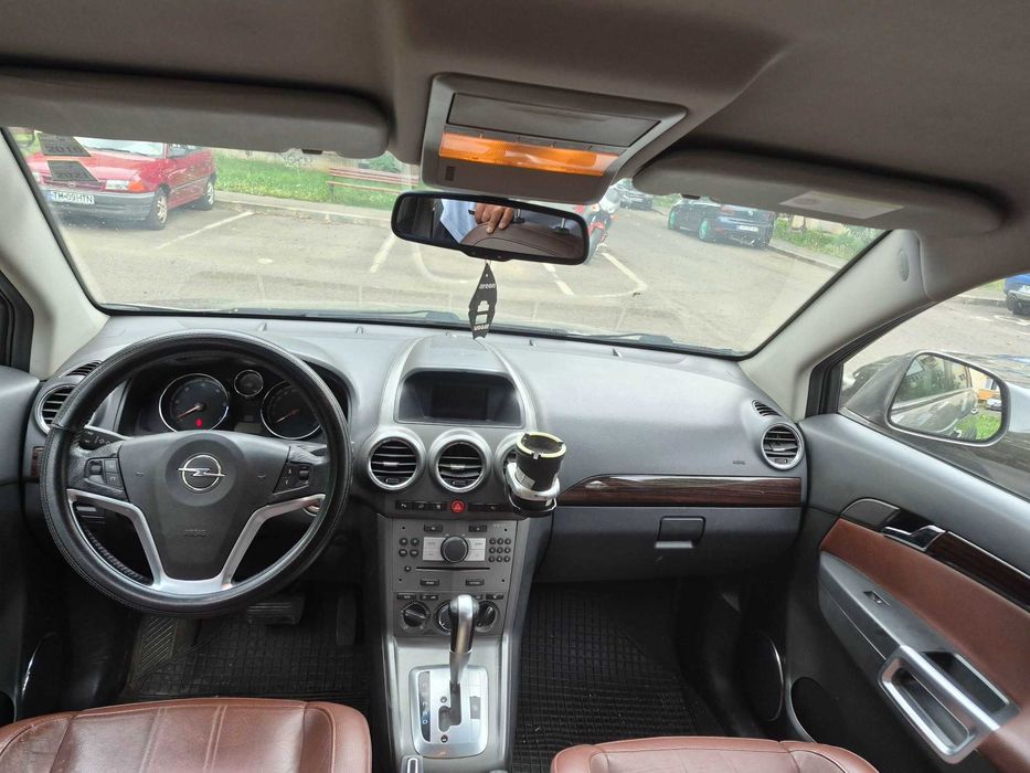 Vând Opel Antara 2.0 CDTI / 2.0 diesel, 150 CP, tracțiune integrală 4x4 / AWD, cutie automată, an fabricație 2007, cu 210.000 km