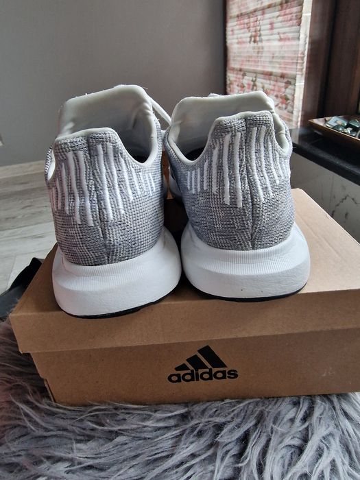 Дамски Спортни Обувки