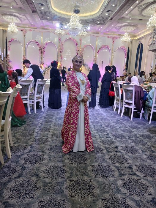 B/u tuy liboslari sotiladi