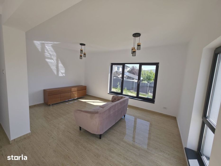 Casă Noua De Închiriat În Bucium 4 Camere 100 Mp Util Teren 254 Mp
