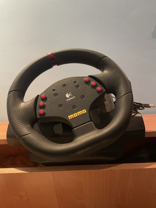 Logitech MOMO Force Feedback Wheel – Употребяван, Работещ