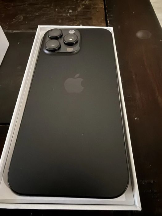 Vand iphone 16 pro max 1TB
