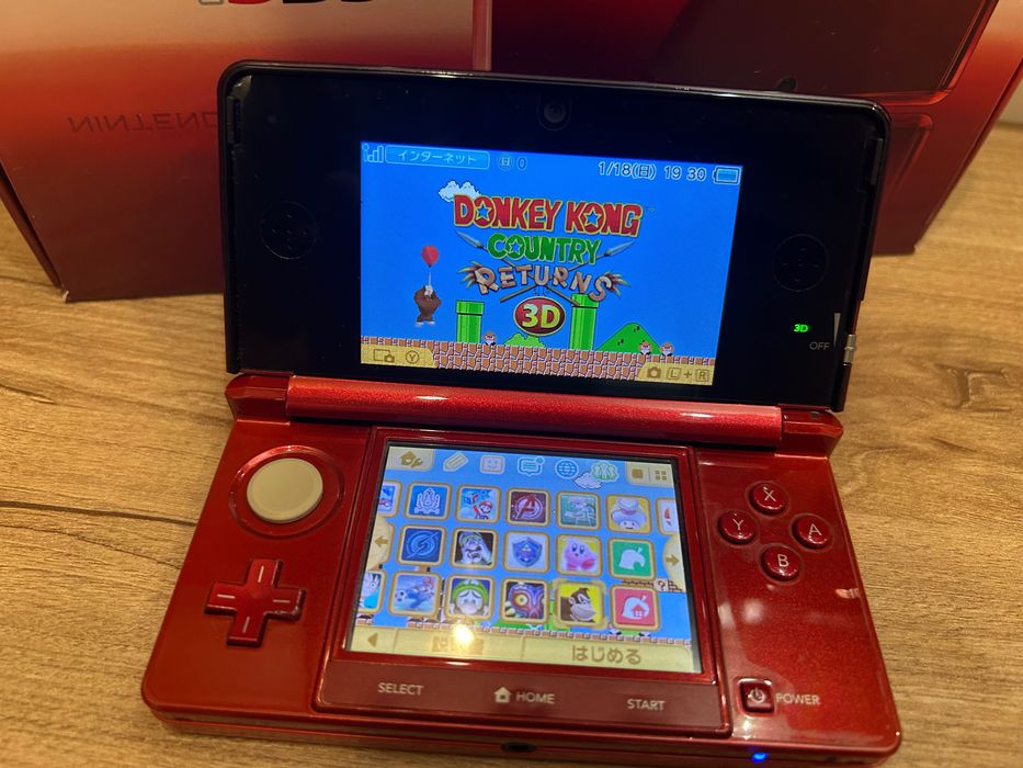 Nintendo 3DS Flame Red - Modat, Card 64GB, Stare Impecabilă + Full Box