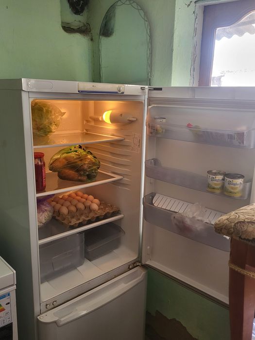 Холодильник indesit