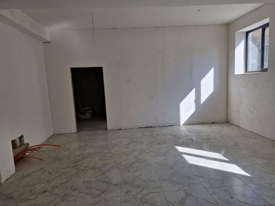 Office uchun 85 m2 yangi qurilgan noturar joy sotiladi