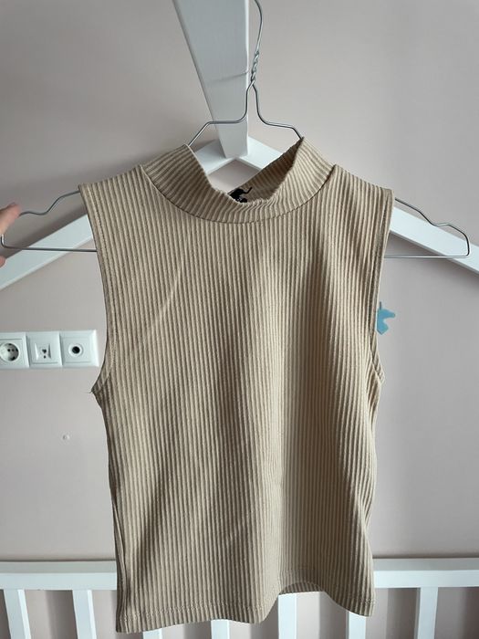 Лот от кроп топове в размери XXS/XS/S - продават се и поотделно