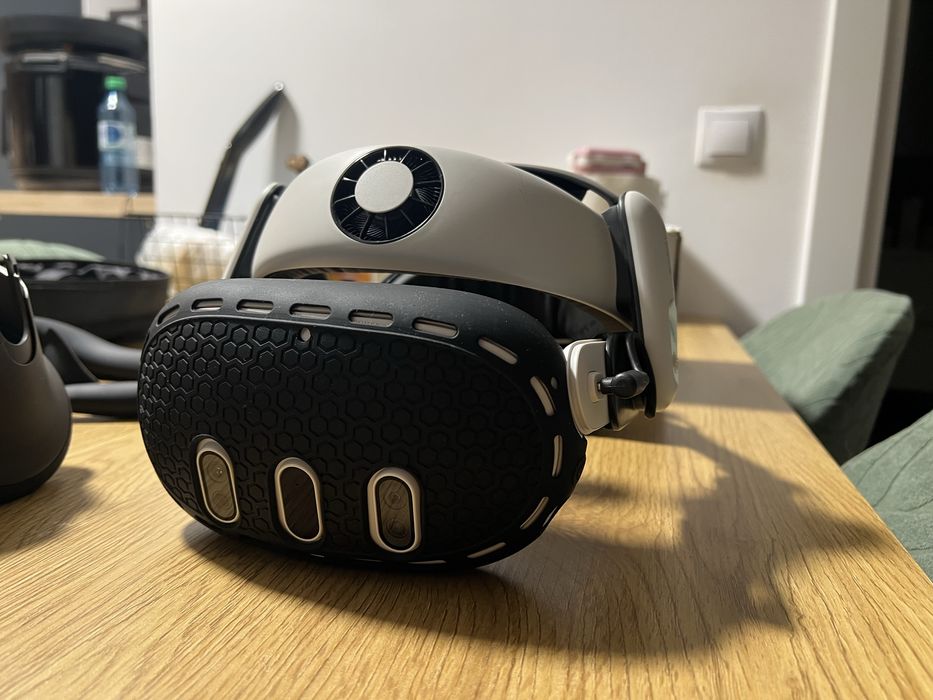 Meta Oculus Quest 3 + BoboVR S3 pro + accesorii
