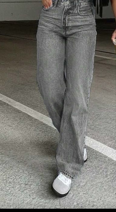 Дънки с прави крачоли