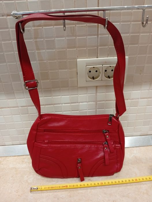Geanta dama roșie