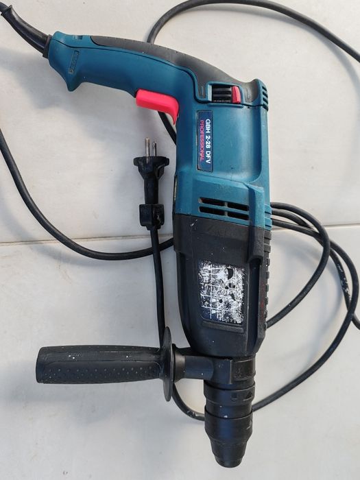 Ciocan rotopercutor Bosch