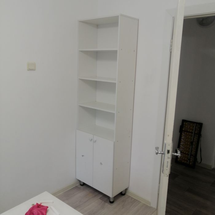 Стеллаж полка витрина шкаф