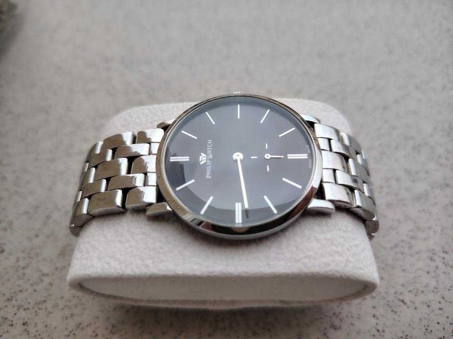 Philip Watch Minimalist superb ( dress watch ) poate fi un cadou ideal