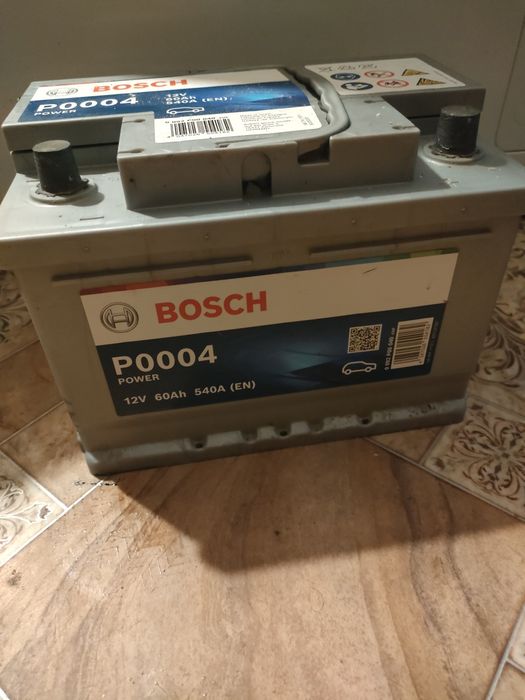 Vand baterie auto  aproape nou folosit 3 saptamana