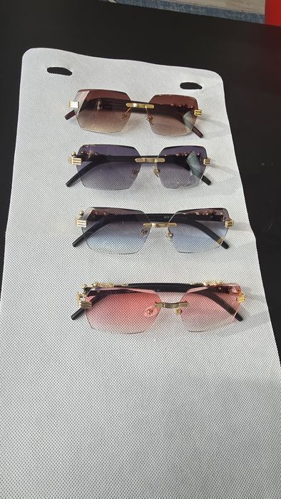 Ochelari de soare Cartier, 1 pereche la alegere