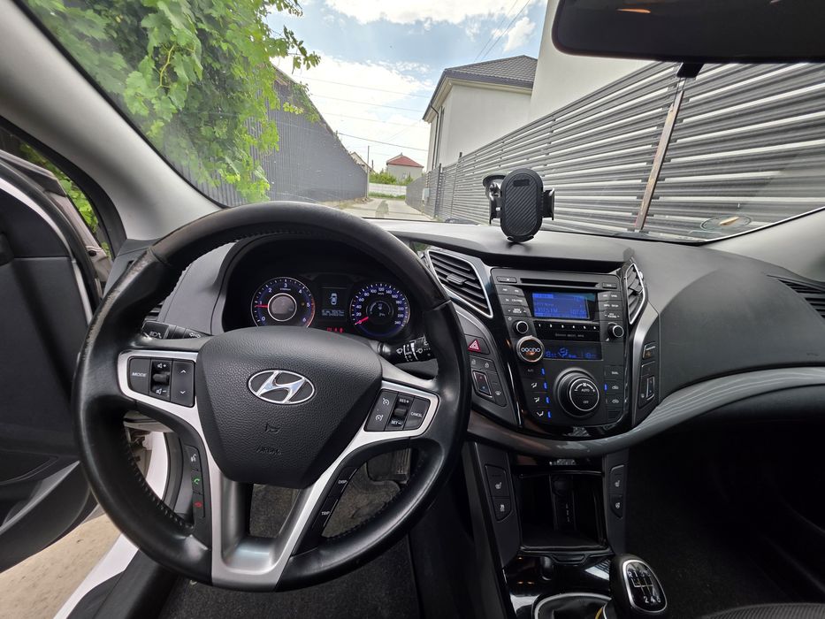 HYUNDAI i40 2015 — imagine 5