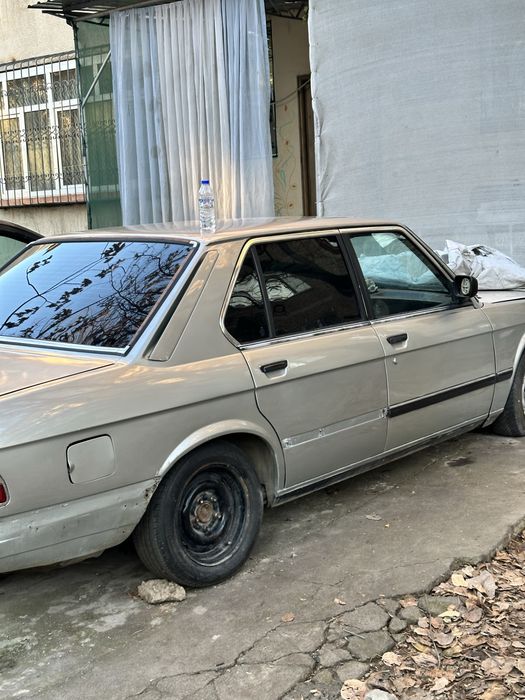 Продается бмв е28 м30б30 не находу нужно сделать электрику