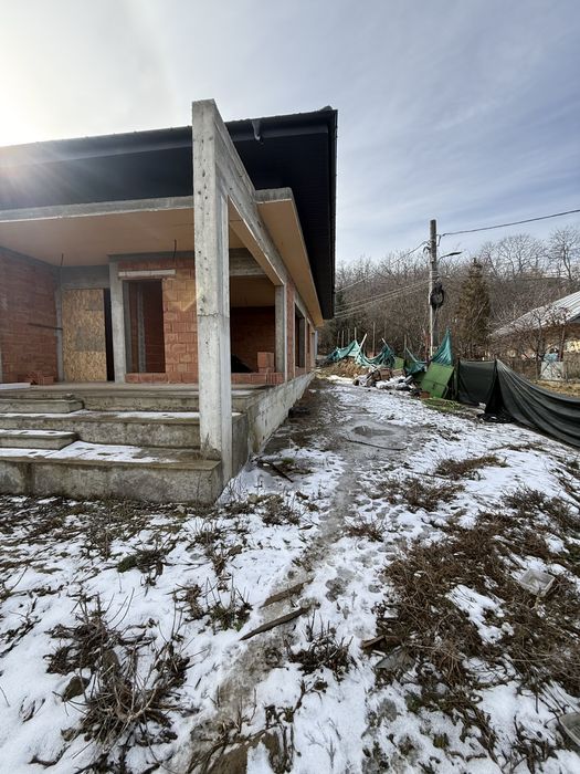 Casa de vanzare