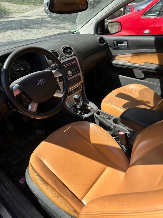Vând sau dezmembrez Ford focus 2.0tdci